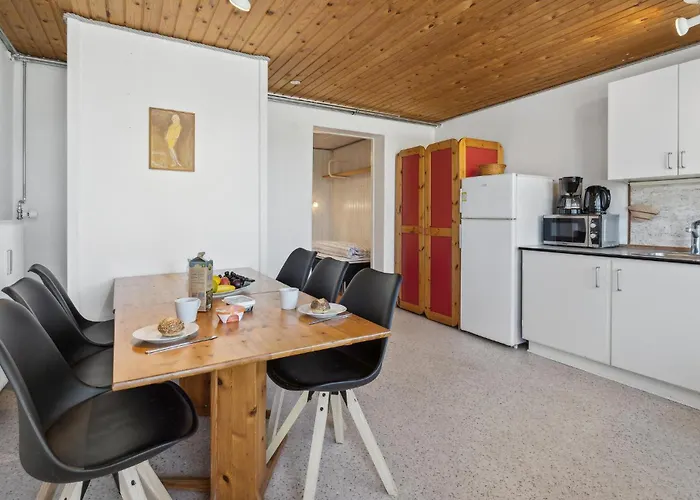 2 Bedroom Beautiful In Sydals Nyaraló