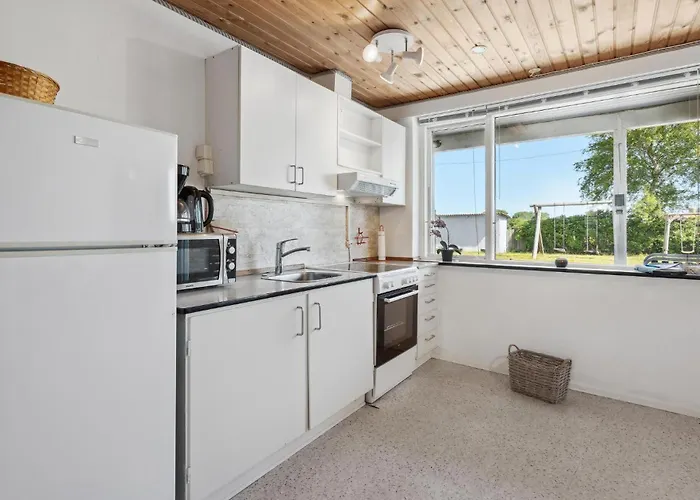 2 Bedroom Beautiful In Sydals * Østerby